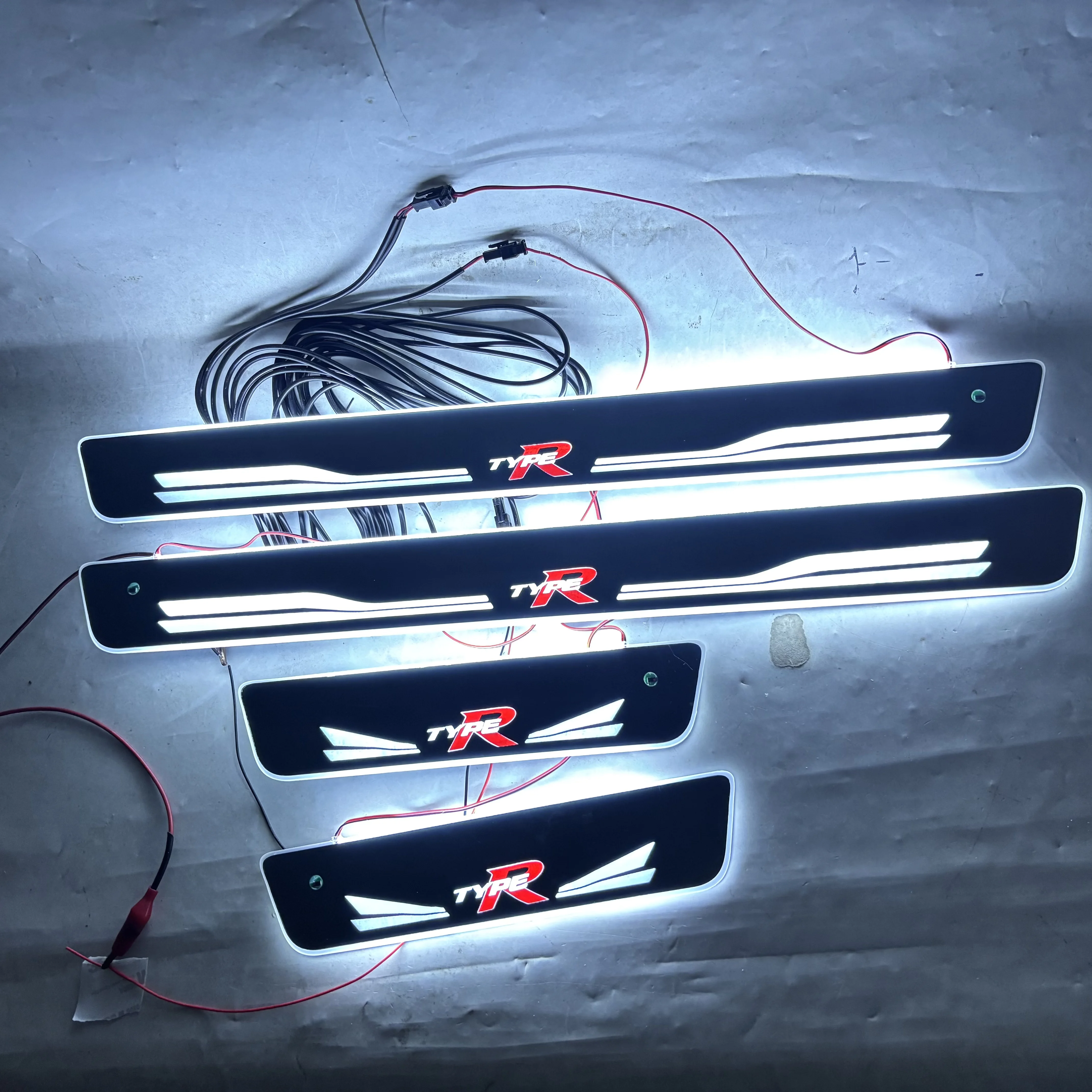 4 pcs/set LED lights welcome pedal threshold strip for Honda Civic RS FE FK7 2022 23 24 25 26
4 pcs/set LED lights welcome pedal threshold strip for Honda Civic RS FE FK7 2022 23 24 25 26