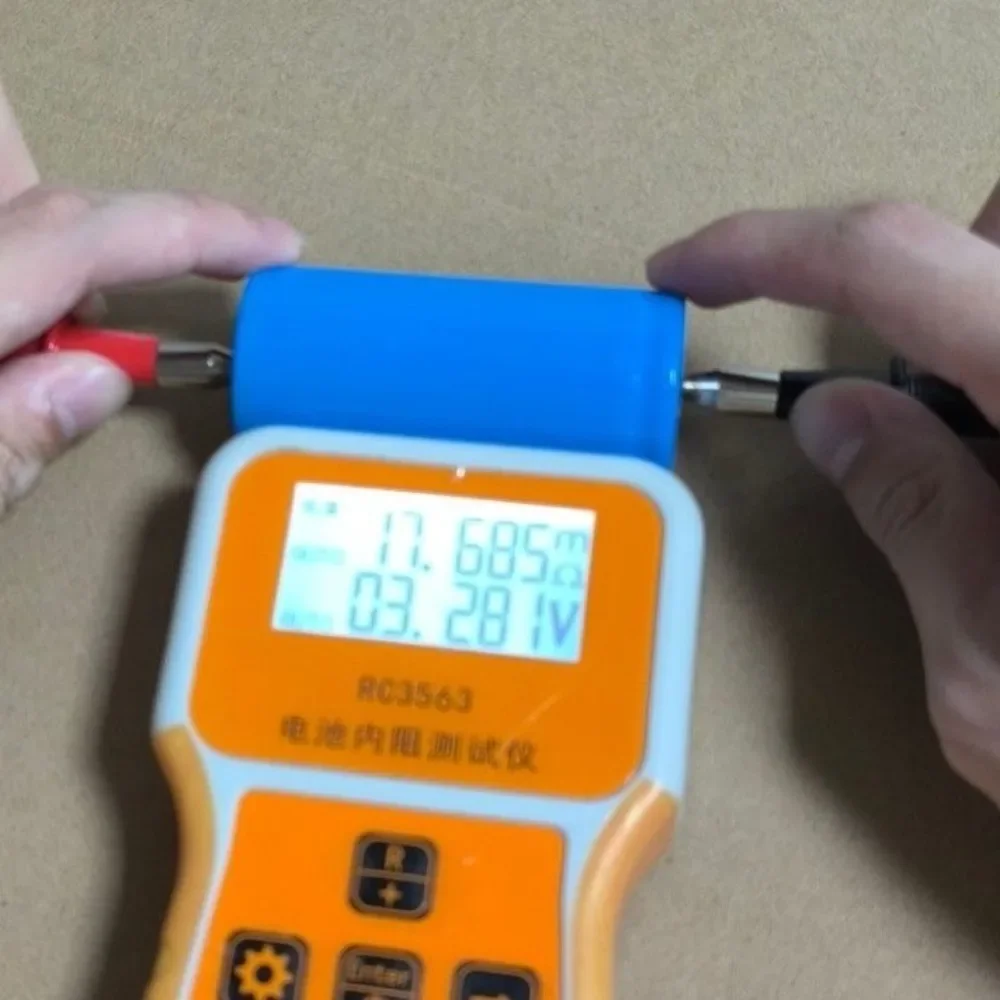 3.2V lithium iron phosphate battery 32700, 35A continuous discharge, maximum 55A high power battery 5000mAh LiFePO4
3.2V lithium iron phosphate battery 32700, 35A continuous discharge, maximum 55A high power battery 5000mAh LiFePO4