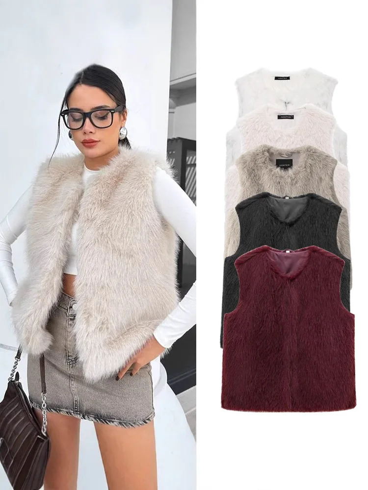 Contemporary Waistcoat Luxurious Vintage Parisienne Vest Artificial Fur Sleeveless Vest Roundneck Warm Cozy Waistcoat
Contemporary Waistcoat Luxurious Vintage Parisienne Vest Artificial Fur Sleeveless Vest Roundneck Warm Cozy Waistcoat