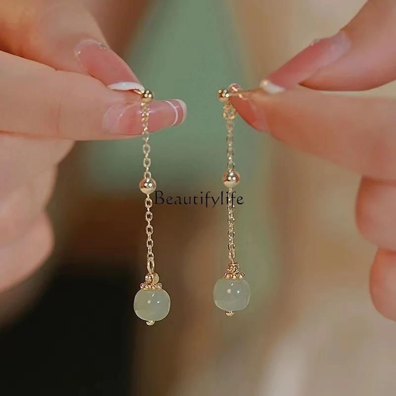 New Chinese antique earrings women's versatile simple 925 Tremella hook jewelry 2024 new
New Chinese antique earrings women's versatile simple 925 Tremella hook jewelry 2024 new