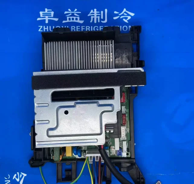Brand new air conditioning motherboard KFR-35/BP3N circuit board 17222000A66851
Brand new air conditioning motherboard KFR-35/BP3N circuit board 17222000A66851