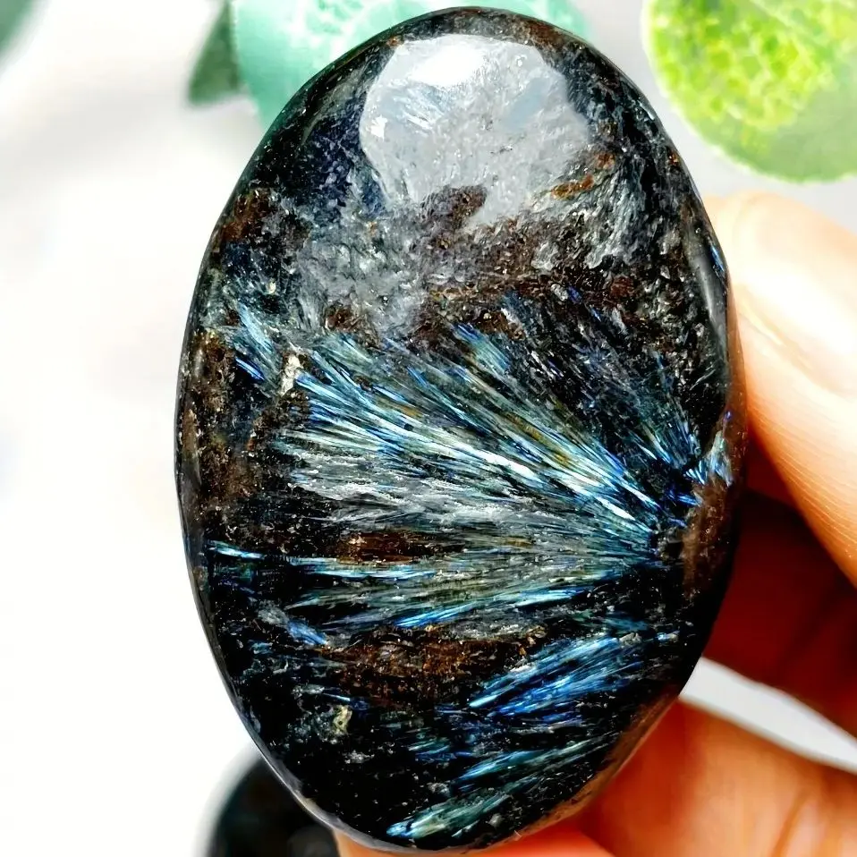 Natural Crystal Palm Astrophyllite Stone Pocket Energy Crystal Thumb Toy Hot Compress Crafts Healing Health Family message tool
Natural Crystal Palm Astrophyllite Stone Pocket Energy Crystal Thumb Toy Hot Compress Crafts Healing Health Family message tool