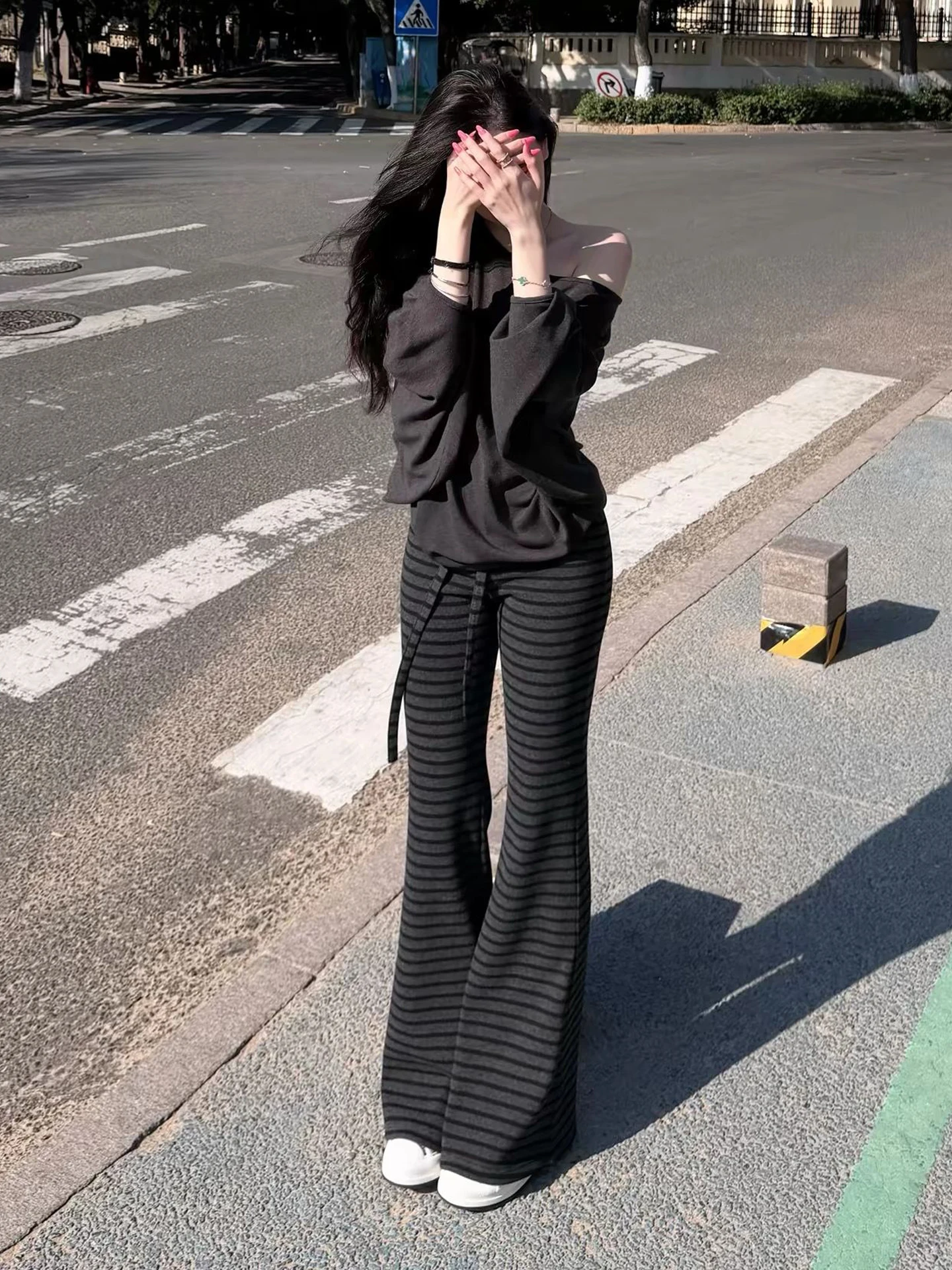 Women's Summer Casual Pants Thin Fleece Floor-Length Belted Loose Drawstring Trousers Korean Style Polyester Fiber Skinnable ...
Women's Summer Casual Pants Thin Fleece Floor-Length Belted Loose Drawstring Trousers Korean Style Polyester Fiber Skinnable ...