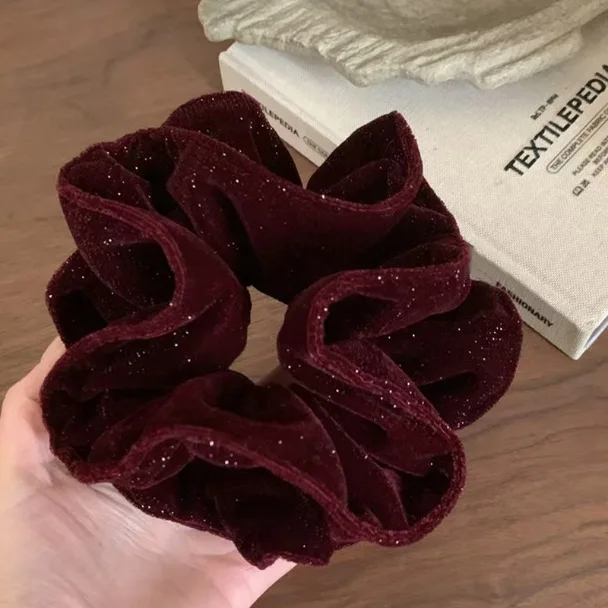 Ultra Soft Glitter Velvet Scrunchie Star Speckled Elastic Hair Band for Women Fall Winter Daily Elegant Non Slip Accessoire
Ultra Soft Glitter Velvet Scrunchie Star Speckled Elastic Hair Band for Women Fall Winter Daily Elegant Non Slip Accessoire