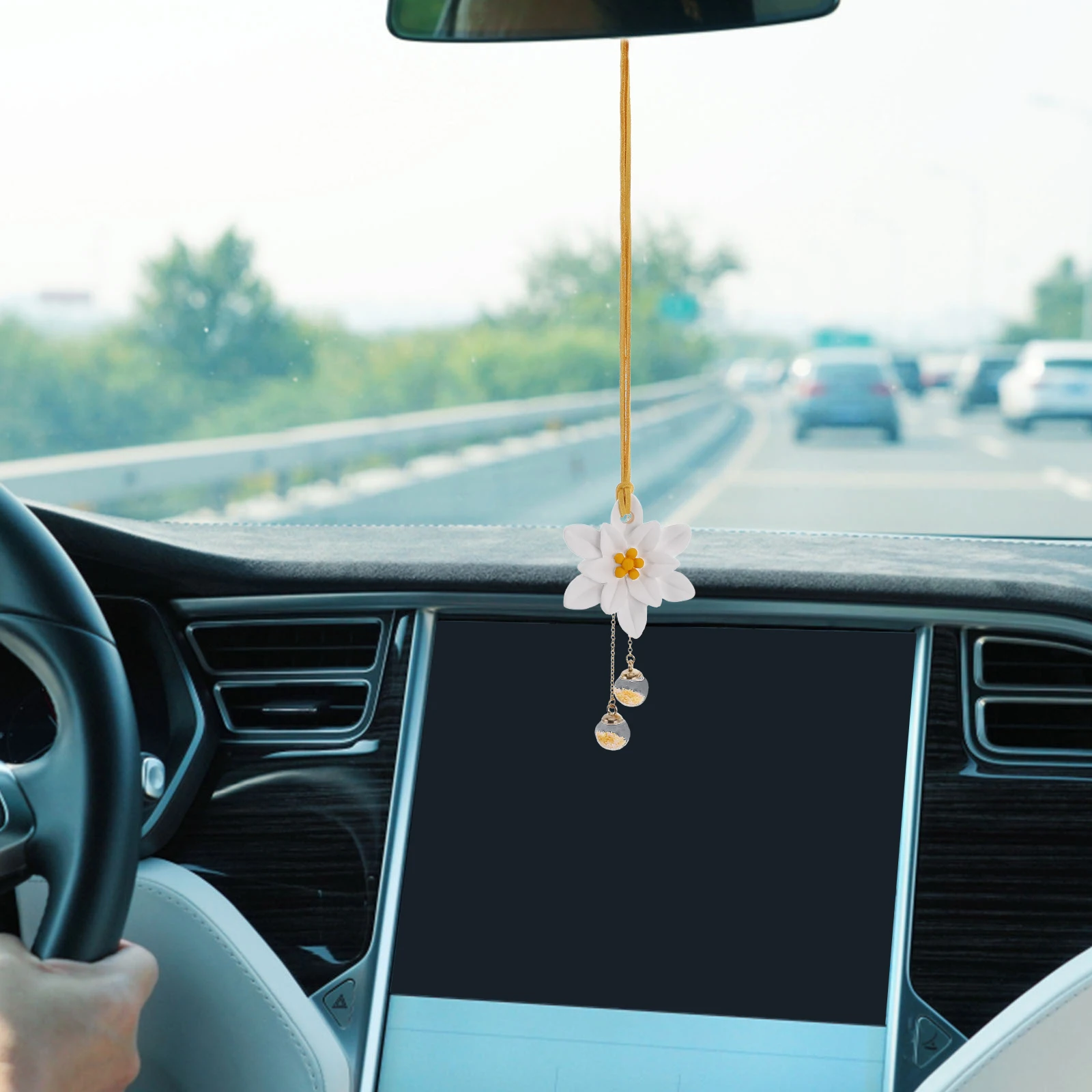 Car naments Mirror Accessories Hanging Women Flower Sunflower Aesthetic Rearview Decorations Durable Car Decor Interior
Car naments Mirror Accessories Hanging Women Flower Sunflower Aesthetic Rearview Decorations Durable Car Decor Interior