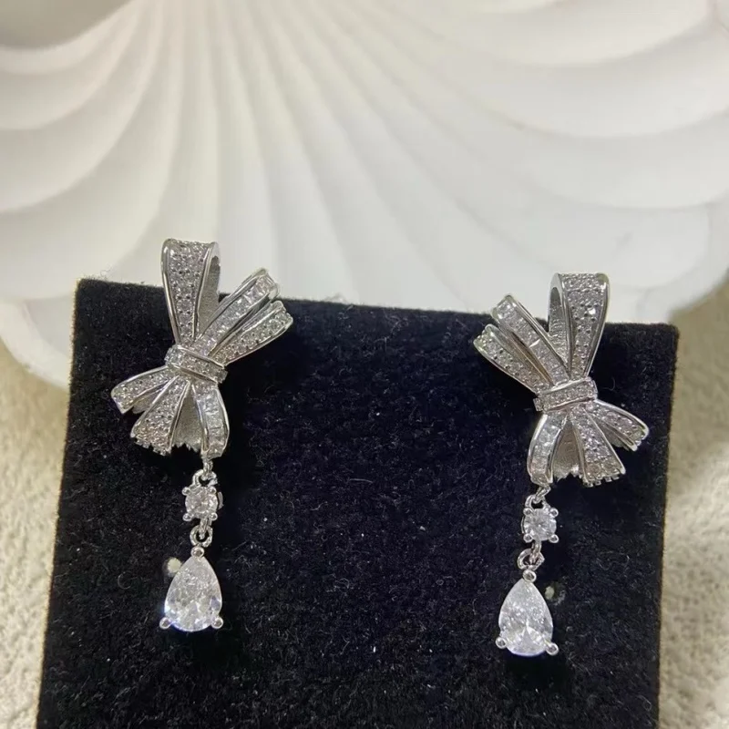 High end precision tassel bow earrings with hanging earrings, women's plated light luxury niche earrings, high-end earrings
High end precision tassel bow earrings with hanging earrings, women's plated light luxury niche earrings, high-end earrings