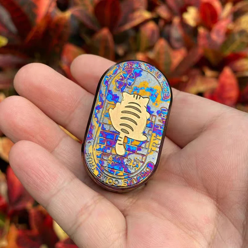 Lucky cat Authentic F2 Fidget Slider Metal Push Slider Stress Relief Toy Anti Stress EDC Top Spinning Poker Toys Adults Gifts
Lucky cat Authentic F2 Fidget Slider Metal Push Slider Stress Relief Toy Anti Stress EDC Top Spinning Poker Toys Adults Gifts