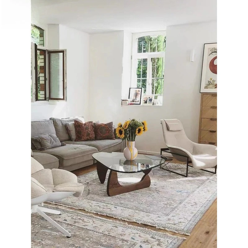 Minimalist style, simple modern courtyard, commercial explosion, small coffee table art, small apartment rental house
Minimalist style, simple modern courtyard, commercial explosion, small coffee table art, small apartment rental house