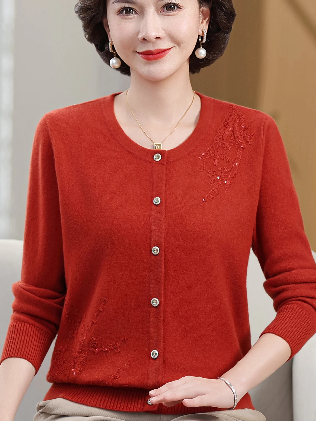 Ele Embroidered Camere Knitwear Top Thin Faionable Loose Fit Button up Casual Sle for Middle Aged And ly Women
Ele Embroidered Camere Knitwear Top Thin Faionable Loose Fit Button up Casual Sle for Middle Aged And ly Women