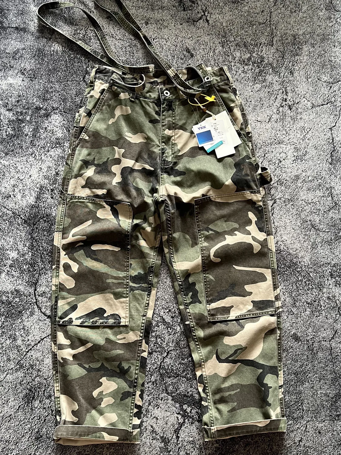 Heavyweight Cotton American Retro Detachable Overalls Men's Casual Long Pants Loose Fit Button Detail Water Waed Zipper Waist
Heavyweight Cotton American Retro Detachable Overalls Men's Casual Long Pants Loose Fit Button Detail Water Waed Zipper Waist