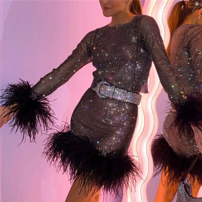New Women's Mesh Sparkling Dress Sexy Luxury Ostrich Hair Water DiamonD Top Half Skirt
New Women's Mesh Sparkling Dress Sexy Luxury Ostrich Hair Water DiamonD Top Half Skirt