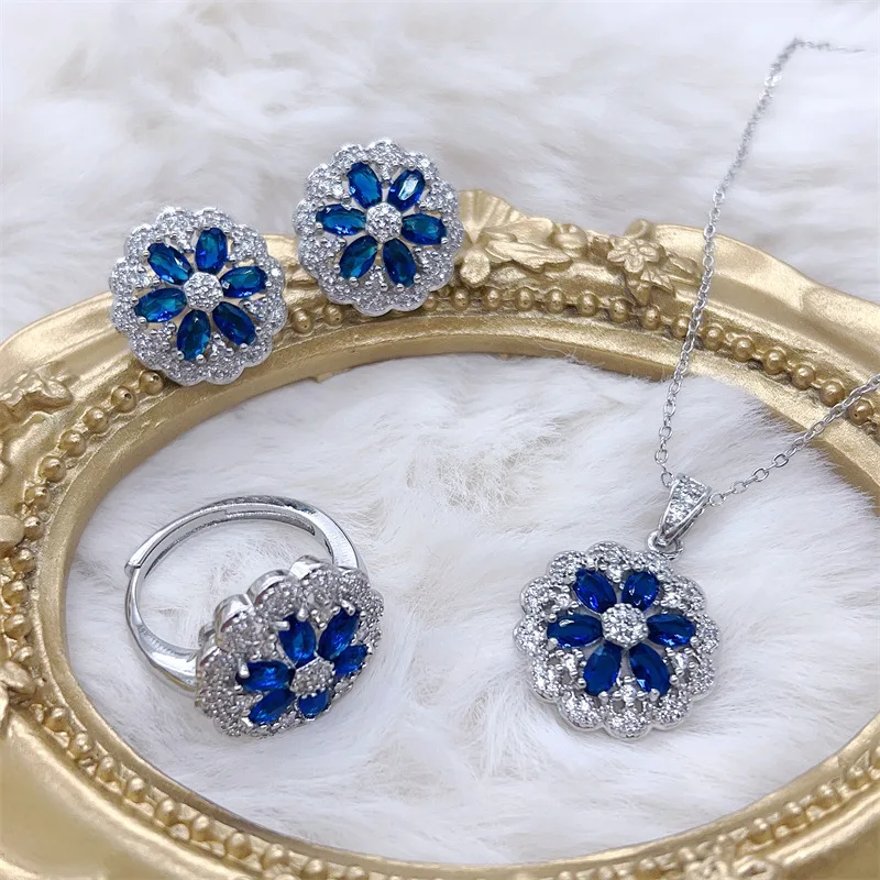 New sapphire colored gem three-piece set flower-shaped ring necklace earrings for women, elegant and fashionable
New sapphire colored gem three-piece set flower-shaped ring necklace earrings for women, elegant and fashionable