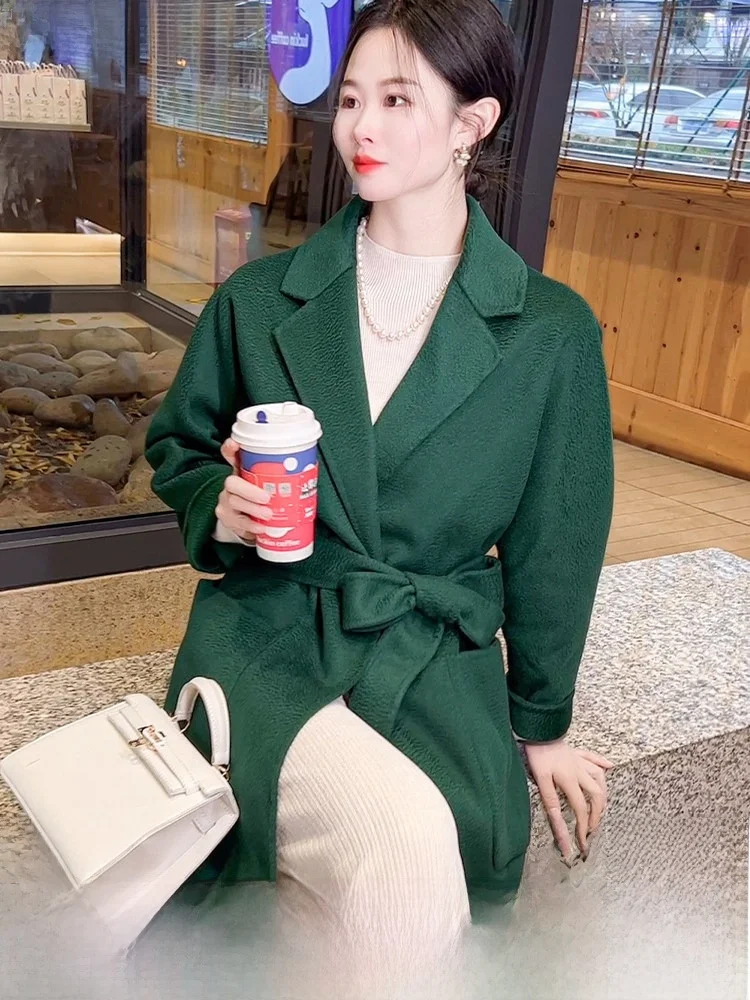 Double-Sided Woolen Coat Women's Autumn Winter 2025 High-End Feeling Medium-Length Tweed Jacket Strong Texture Water Wave Pat...
Double-Sided Woolen Coat Women's Autumn Winter 2025 High-End Feeling Medium-Length Tweed Jacket Strong Texture Water Wave Pat...
