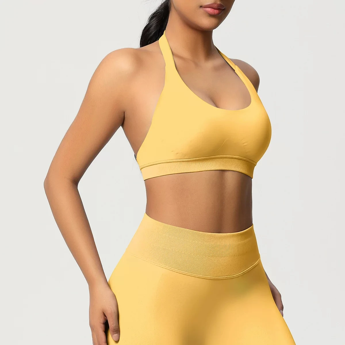 Спортивный бюстгальтер с открытой спиной и бретелькой на шее и фитнес-набор персикового цвета с подтяжкой бедер - бюстгальтер-майка для йоги с пуш-ап для пилатеса
Спортивный бюстгальтер с открытой спиной и бретелькой на шее и фитнес-набор персикового цвета с подтяжкой бедер - бюстгальтер-майка для йоги с пуш-ап для пилатеса