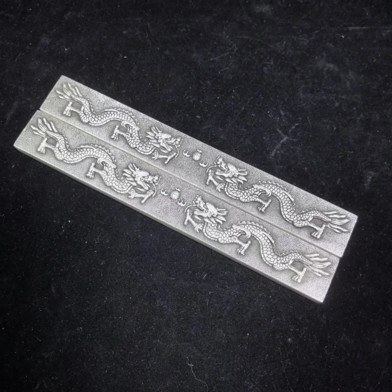 Antique Crafts Vintage Street Stall Supplies Antique Bronze Crafts Four Treasures of the Study Double Dragon White Copper Silver
Antique Crafts Vintage Street Stall Supplies Antique Bronze Crafts Four Treasures of the Study Double Dragon White Copper Silver