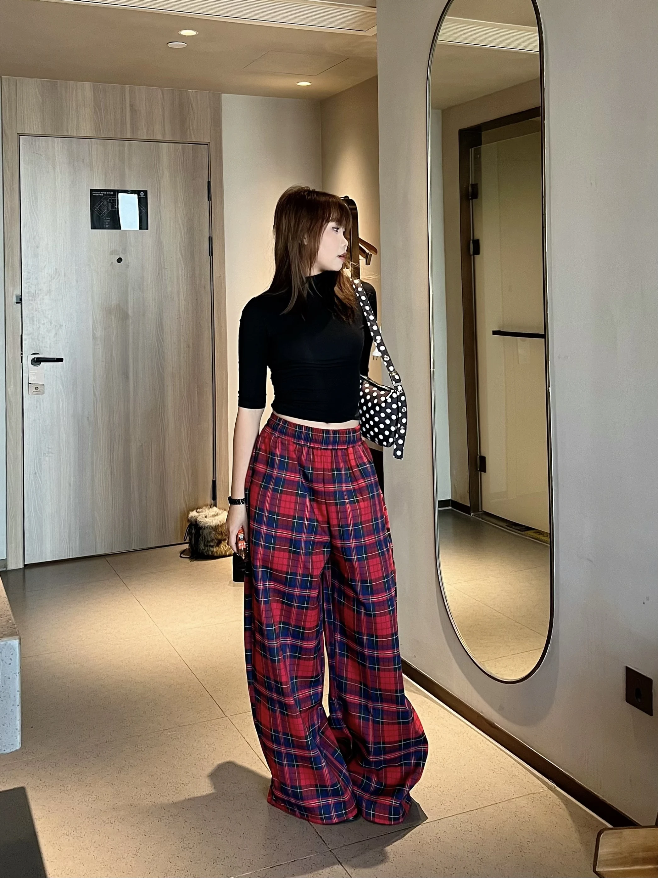 Retro American Design Cheered Casual Pants Men Women Loose Wide Leg Floor Length Trousers Comfortable All Match Long Pants
Retro American Design Cheered Casual Pants Men Women Loose Wide Leg Floor Length Trousers Comfortable All Match Long Pants