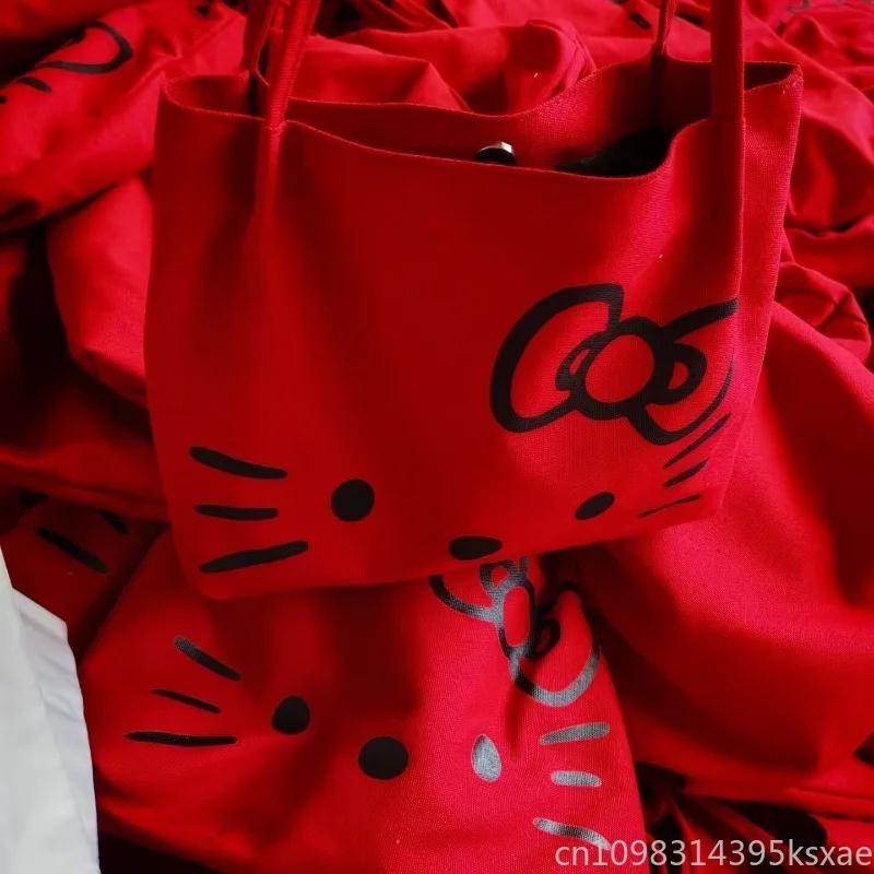 Sanrio Canvas Large Capacity Hello Kitty Women's Shoulder Bag for Student Girl Kawaii Luxury Designer Handbag Portable
Sanrio Canvas Large Capacity Hello Kitty Women's Shoulder Bag for Student Girl Kawaii Luxury Designer Handbag Portable