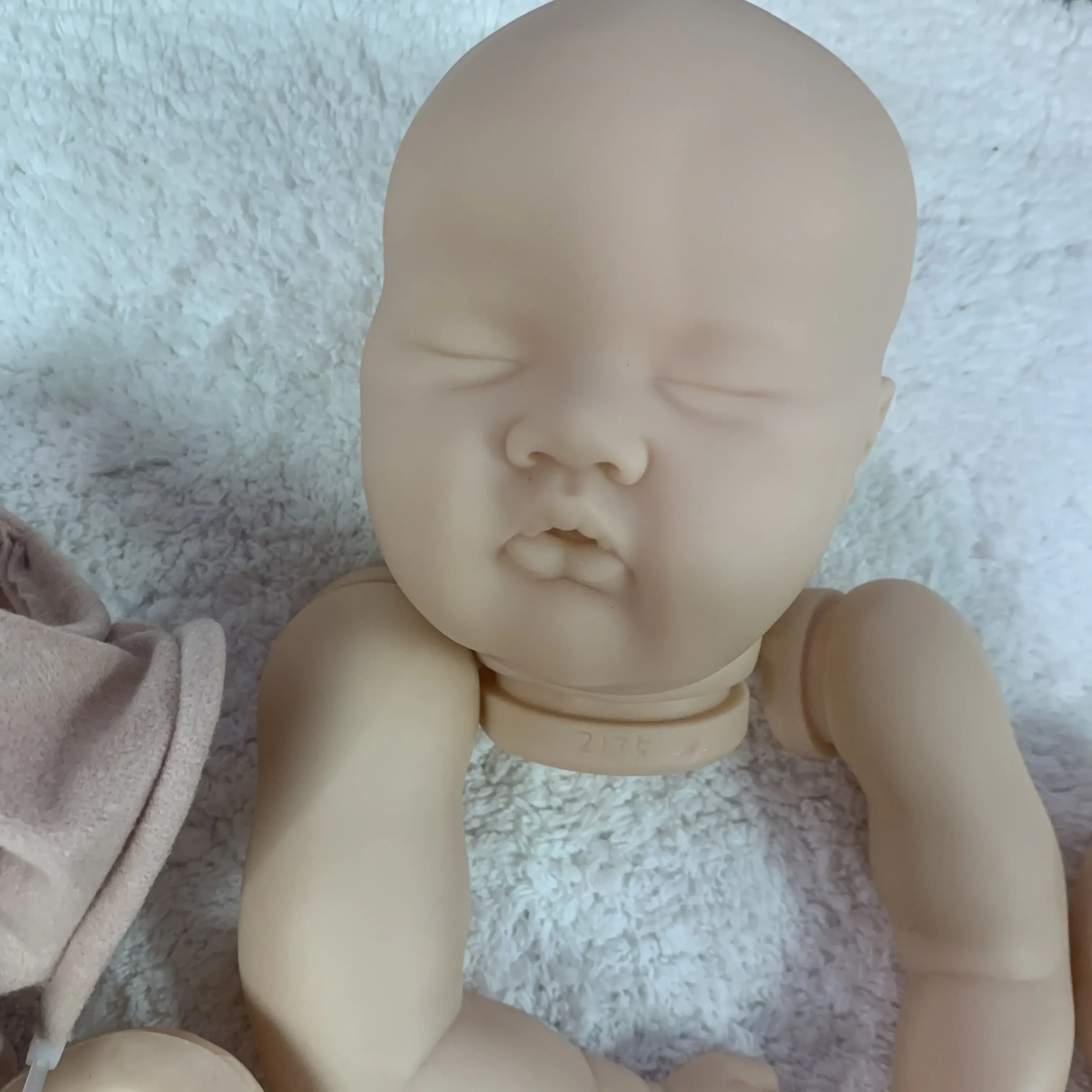 St.Store 20inch Reborn Doll Kit ASHIA Cute Sleeping Baby Lifelike Soft Touch
St.Store 20inch Reborn Doll Kit ASHIA Cute Sleeping Baby Lifelike Soft Touch