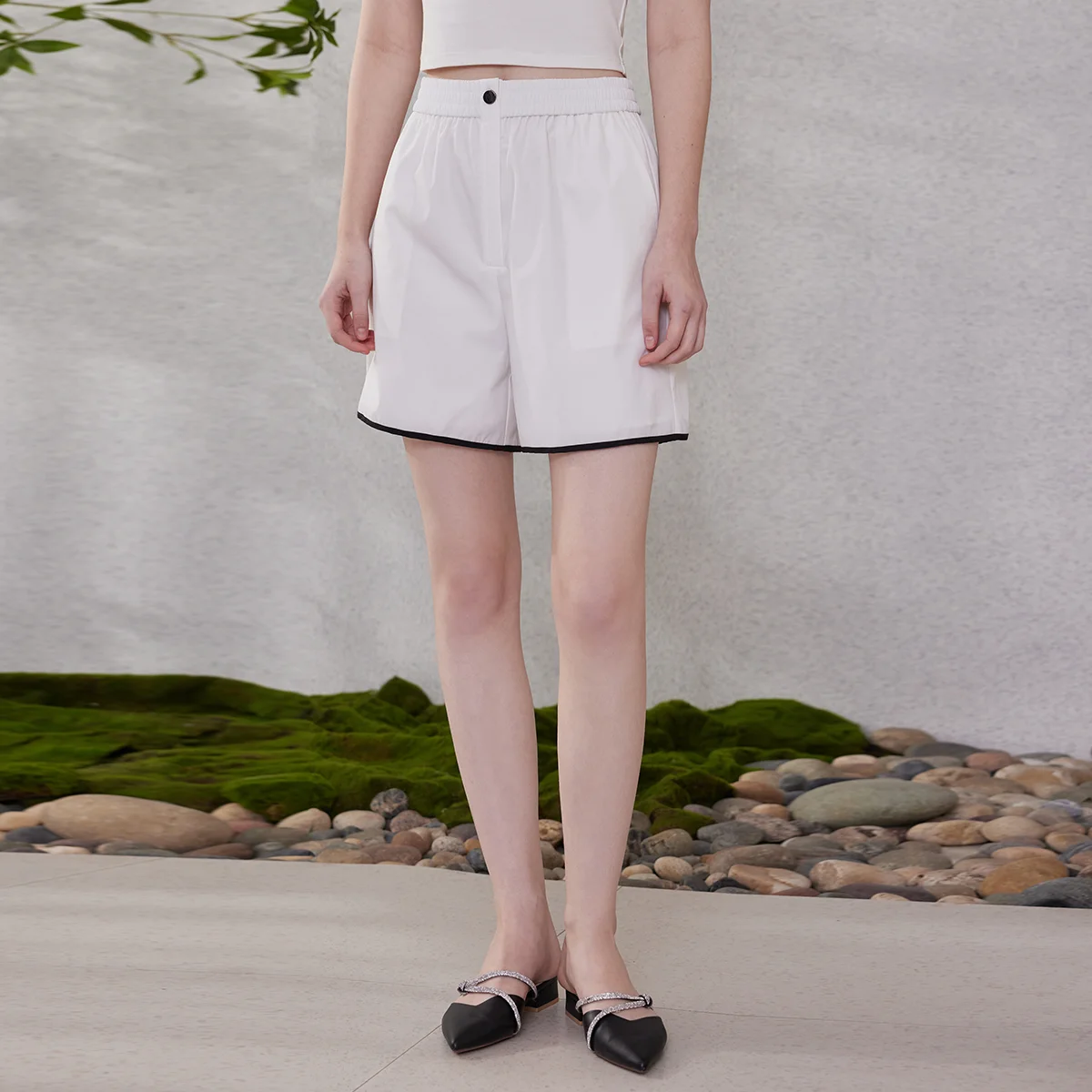 Женские шорты K2190W с эластичным поясом из легкой смесовой ткани, повседневные, с контрастной цветной отделкой
Женские шорты K2190W с эластичным поясом из легкой смесовой ткани, повседневные, с контрастной цветной отделкой