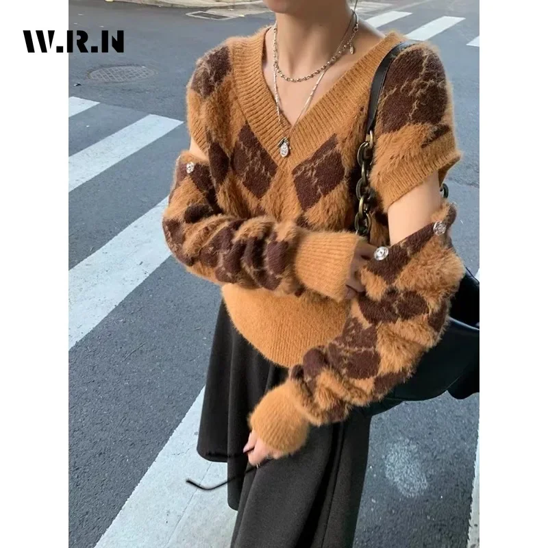 Women's Vintage Street Geometric Print Knitting Long Sleeve Pullovers 2025 Winter Casual Fashion V-Neck Ladies Sweet Sweater Top
Women's Vintage Street Geometric Print Knitting Long Sleeve Pullovers 2025 Winter Casual Fashion V-Neck Ladies Sweet Sweater Top