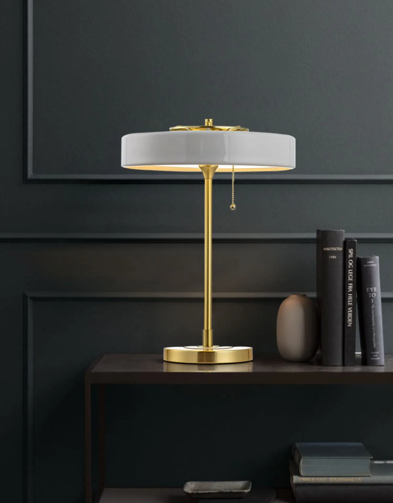 Retro bank home village bedside lamp LED light industrial glass retro lampshade desk bedroom reading lamp
Retro bank home village bedside lamp LED light industrial glass retro lampshade desk bedroom reading lamp