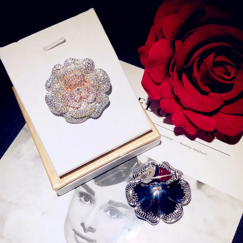 Vintage Brooches For Women Pink Rose Flower Cubic Zirconia Luxury Fine Jewelry Boutonniere Accessories High Quality Pin
Vintage Brooches For Women Pink Rose Flower Cubic Zirconia Luxury Fine Jewelry Boutonniere Accessories High Quality Pin