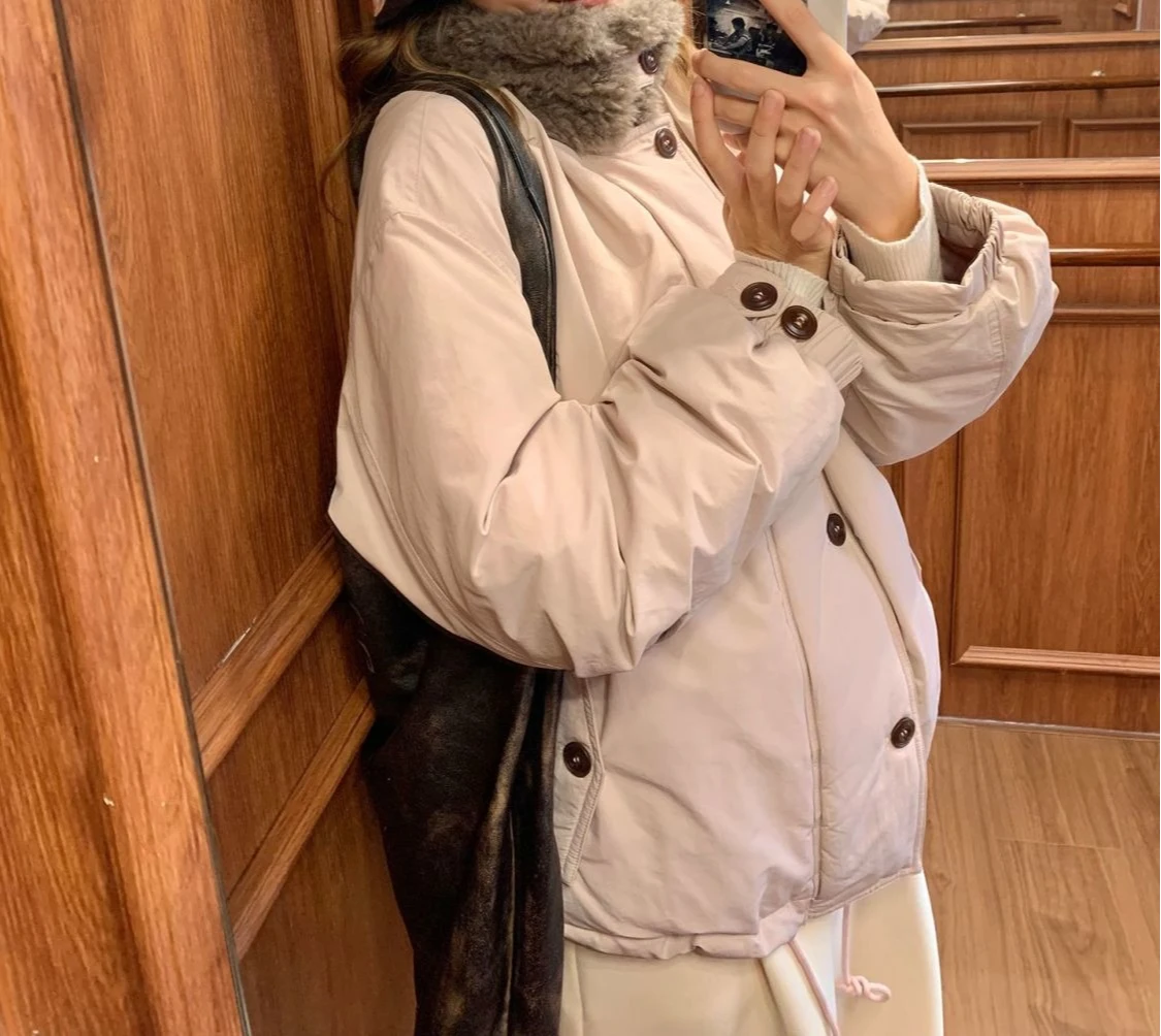 Winter Spliced Wool Collar Cotton Jacket for Women 2025 New Loose Casual Thick Standing Collar Cotton Jacket
Winter Spliced Wool Collar Cotton Jacket for Women 2025 New Loose Casual Thick Standing Collar Cotton Jacket