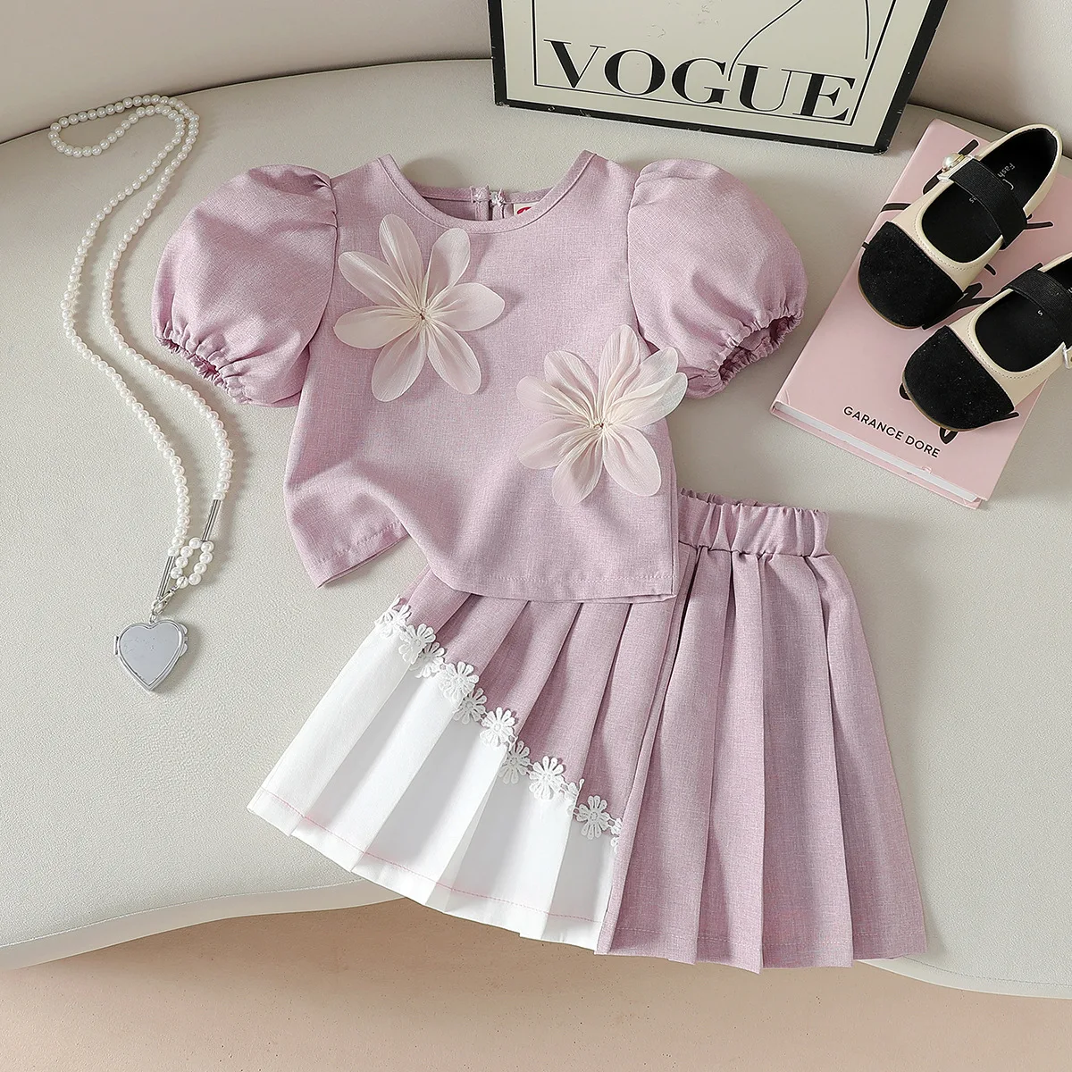2026 Autumn Girls Elegant 2Pcs Outfit Floral Solid Puff Sleeve Top, A-line Pleated Skirt Matching Suit for 4-7Y
2026 Autumn Girls Elegant 2Pcs Outfit Floral Solid Puff Sleeve Top, A-line Pleated Skirt Matching Suit for 4-7Y