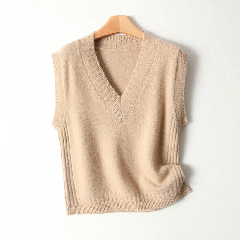 New Women 100% Wool Vest Swearter Autumn Winter V-neck Basic Staple Casual Sleeveless Cashmere Knitwear Waistcoat Korean Style
New Women 100% Wool Vest Swearter Autumn Winter V-neck Basic Staple Casual Sleeveless Cashmere Knitwear Waistcoat Korean Style