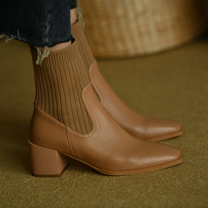Office Ladies Modern Women Ankle Boots Spring Autumn Winter Concise Genuine Leather Knitting Thick Med Heels 6 CM Basic Shoes
Office Ladies Modern Women Ankle Boots Spring Autumn Winter Concise Genuine Leather Knitting Thick Med Heels 6 CM Basic Shoes