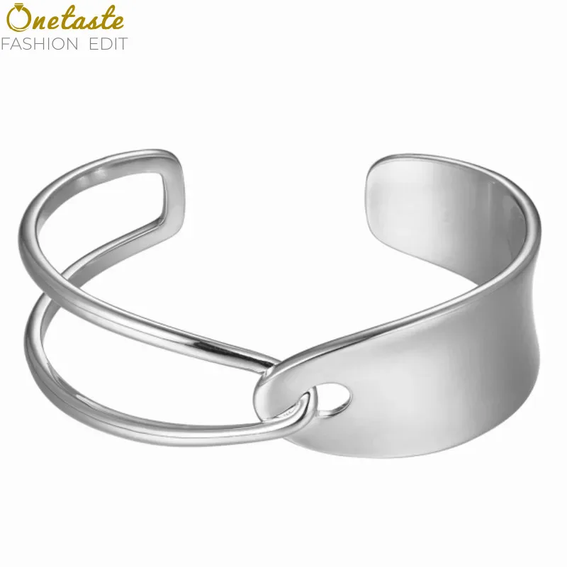 Shiny Silver Color Frame & Curve Mixed Interlink Cuff Bracelet For Women, Brass Base High Polished 22MM Wide Chunky Open Bangle
Shiny Silver Color Frame & Curve Mixed Interlink Cuff Bracelet For Women, Brass Base High Polished 22MM Wide Chunky Open Bangle