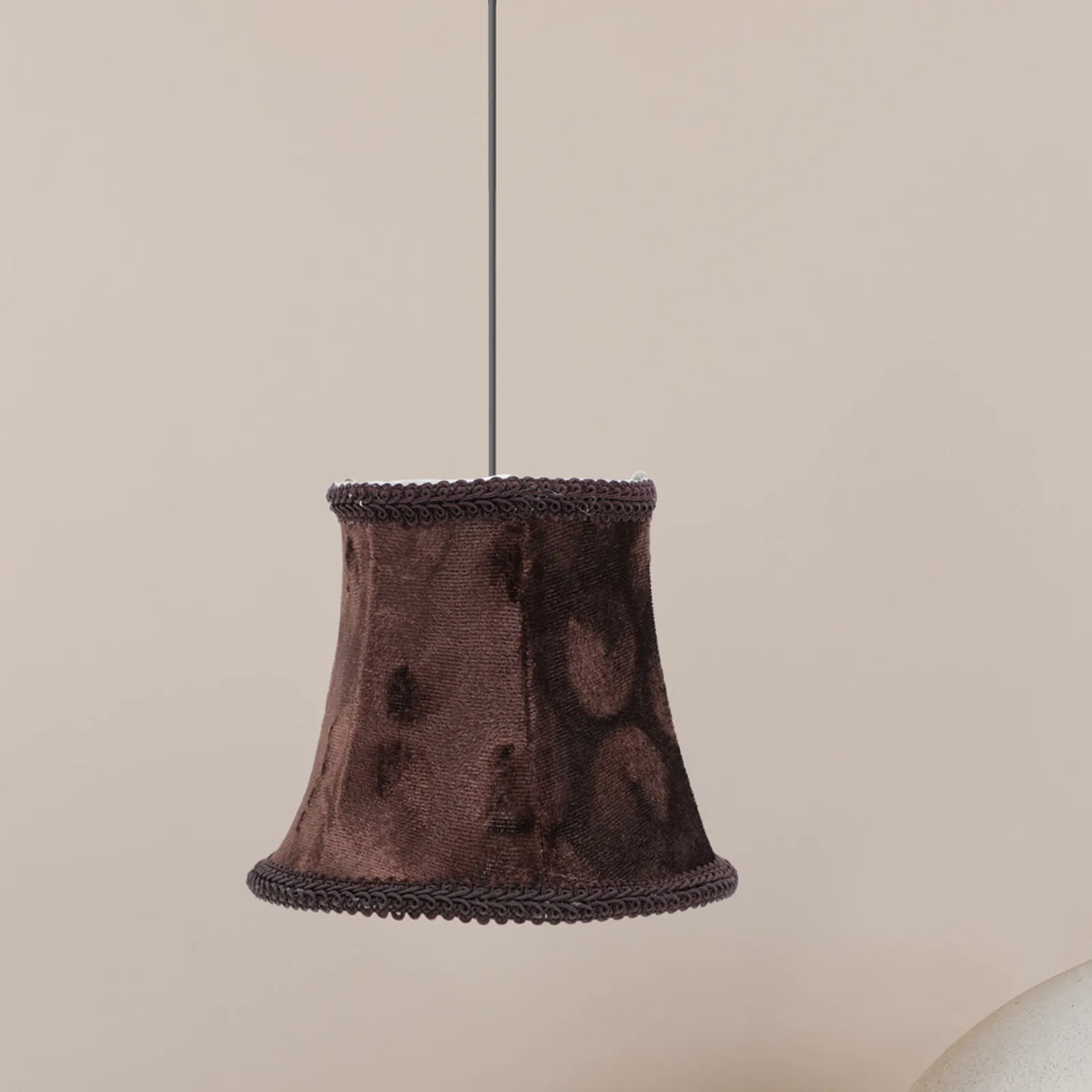 Vintage Cloth Lampshade for Table Lamp Chandelier Wall Ceiling Floor Lamp European Style Soft Light Decor Lampshade Cover Simple
Vintage Cloth Lampshade for Table Lamp Chandelier Wall Ceiling Floor Lamp European Style Soft Light Decor Lampshade Cover Simple