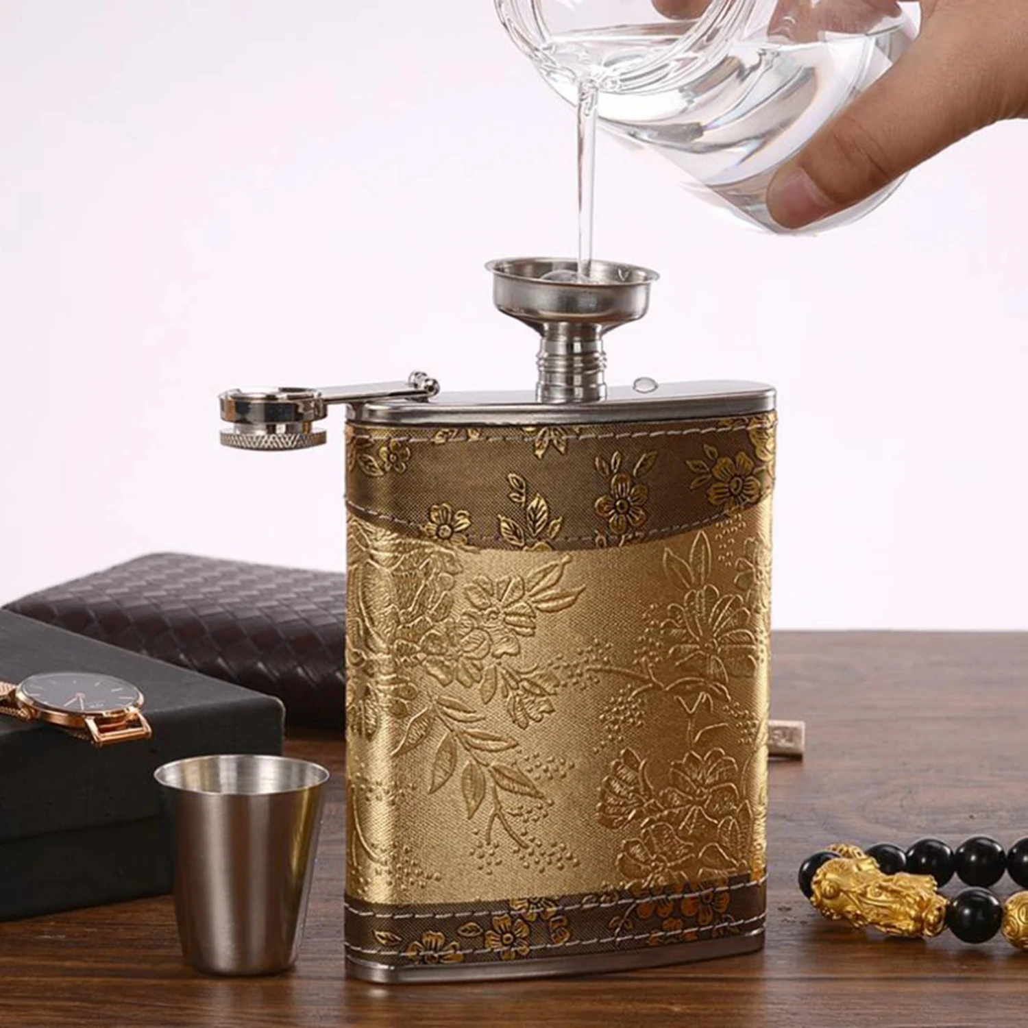 Stainless Steel Hip Flask Set 8oz Flask for Alcohol Portable Outdoor Travel On Foot White Spirit Wine Pot Bottle + Funnel + Cup
Stainless Steel Hip Flask Set 8oz Flask for Alcohol Portable Outdoor Travel On Foot White Spirit Wine Pot Bottle + Funnel + Cup