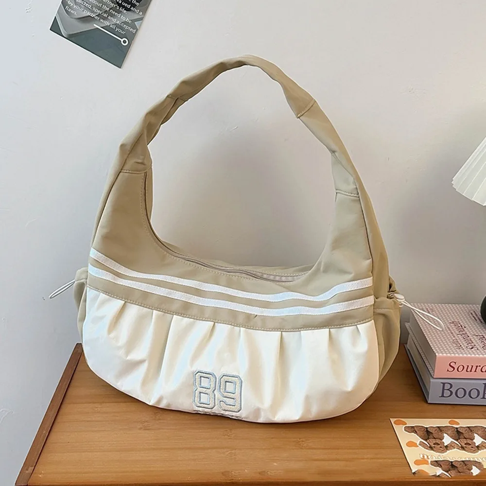 Versatile Korean Style Nylon Shoulder Bag Retro Oxford Cloth Stripe Underarm Bag Large Capacity Simple Half Moon Bags Women
Versatile Korean Style Nylon Shoulder Bag Retro Oxford Cloth Stripe Underarm Bag Large Capacity Simple Half Moon Bags Women