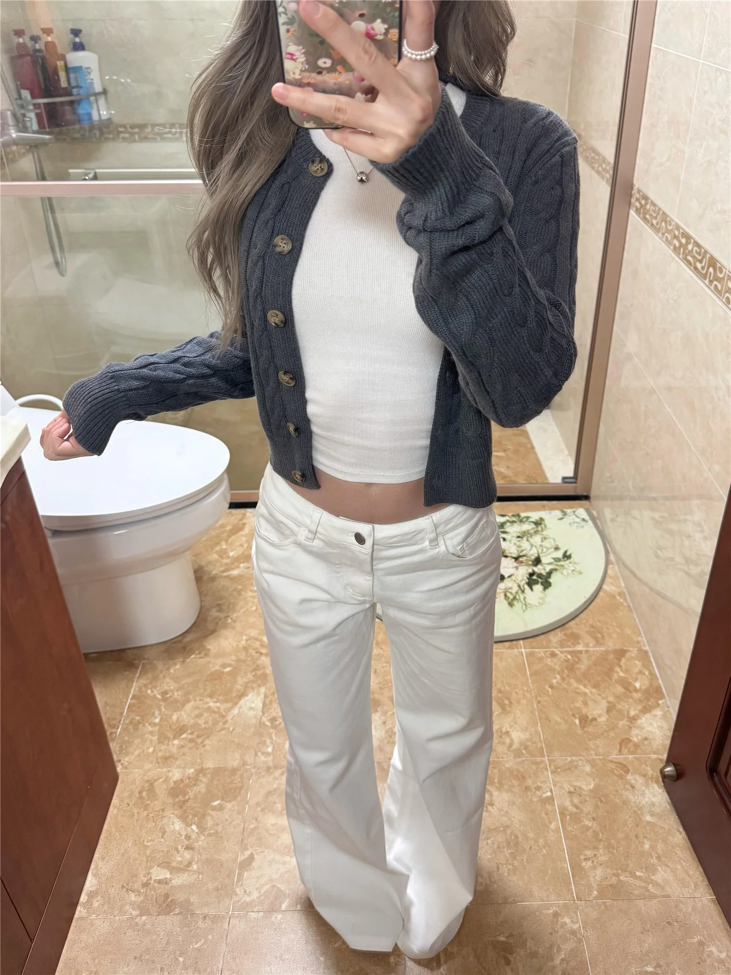 Extended Length Low Waist Bell Bottom Jeans Women's Loose Drapey American Vintage Floor Length Pants Casual Cotton Jeans
Extended Length Low Waist Bell Bottom Jeans Women's Loose Drapey American Vintage Floor Length Pants Casual Cotton Jeans