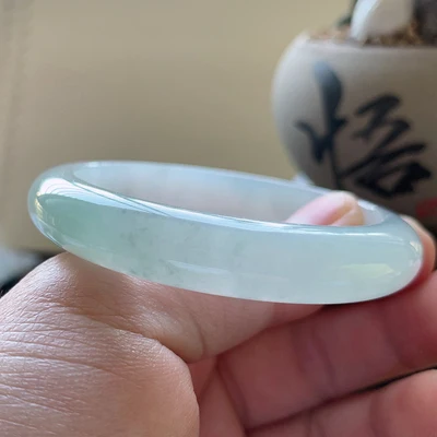 Natural light color Burmese jade 52mm-62mm bracelet exquisite princess bracelet best gift for mom girlfriend
Natural light color Burmese jade 52mm-62mm bracelet exquisite princess bracelet best gift for mom girlfriend
