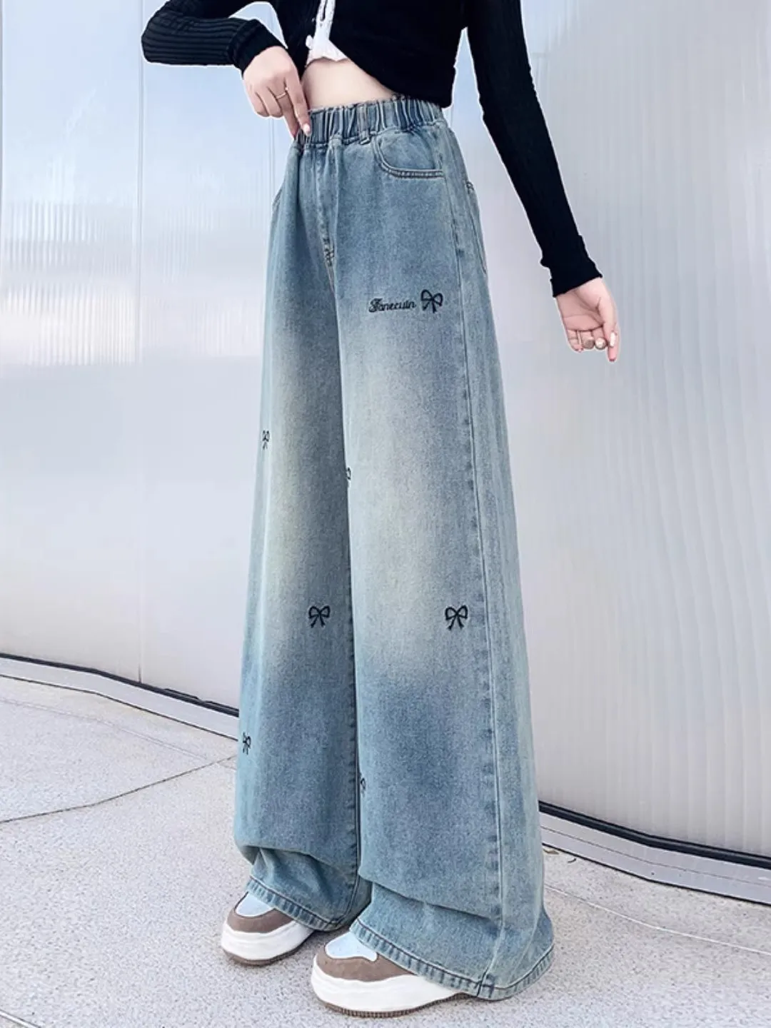 Spring Autumn Girls Jeans High Waist Wide Leg Pants Children's Casual Faionable Trousers Knot ket Details
Spring Autumn Girls Jeans High Waist Wide Leg Pants Children's Casual Faionable Trousers Knot ket Details