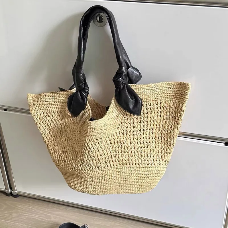 Fashion new hollow woven straw ladies tote bag summer designer simple large capacity shopping bag beach vacation commuter bag
Fashion new hollow woven straw ladies tote bag summer designer simple large capacity shopping bag beach vacation commuter bag