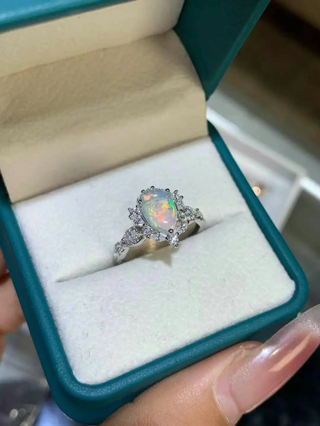 Super Quality Natural Real Opal Ring 925 Sterling Silver Delicate Women Wedding ring Fine Jewelry
Super Quality Natural Real Opal Ring 925 Sterling Silver Delicate Women Wedding ring Fine Jewelry