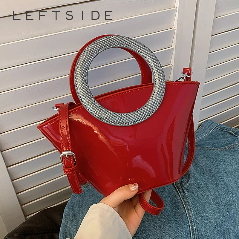 Small PU Leather Crossbody Bags for Women 2024 Korean Fashion Shoulder Bags Travel Handbags and Purses Round Handle Beach Bag
Small PU Leather Crossbody Bags for Women 2024 Korean Fashion Shoulder Bags Travel Handbags and Purses Round Handle Beach Bag