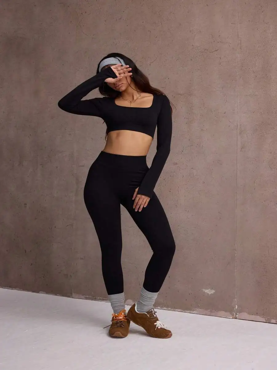 Womens U-Neck Long Sleeve Crop Top And High Waisted Leggings Set Yoga Activewear
Womens U-Neck Long Sleeve Crop Top And High Waisted Leggings Set Yoga Activewear