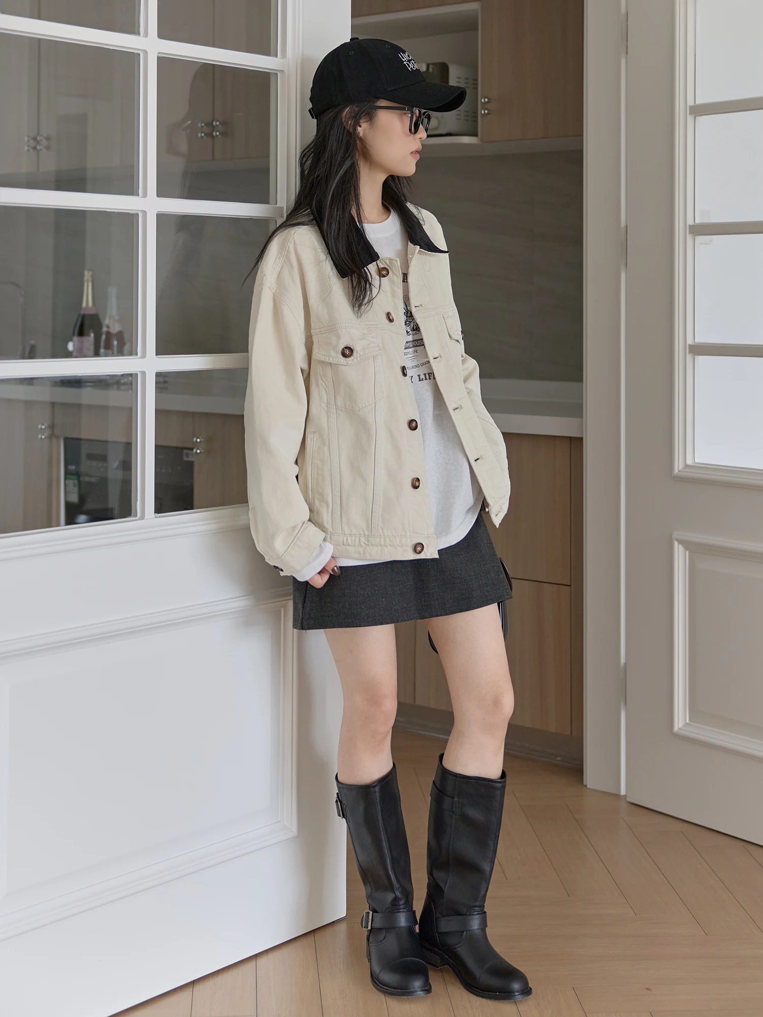 Loose Fit Denim Jaet Women's Autumn Casual Vintage Collar Color Blo Design Cotton ort Coat Fem Loose Sle Button Cl...
Loose Fit Denim Jaet Women's Autumn Casual Vintage Collar Color Blo Design Cotton ort Coat Fem Loose Sle Button Cl...