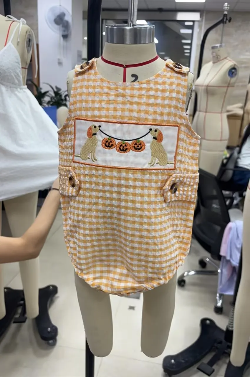 Baby Clothes Girls Boys Romper Sleeveless Plaid Embroidery Dog Pumpkin Baby Girl Halloween Jumpsuit Newborn Clothes
Baby Clothes Girls Boys Romper Sleeveless Plaid Embroidery Dog Pumpkin Baby Girl Halloween Jumpsuit Newborn Clothes