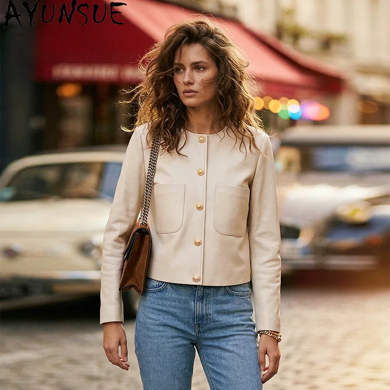 AYUNSUE Women's Goatskin Jackets Luxury Gold-buttoned Long Sleeve Tops Short O-neck Commuting Jacket Woman Clothing Jaqueta
AYUNSUE Women's Goatskin Jackets Luxury Gold-buttoned Long Sleeve Tops Short O-neck Commuting Jacket Woman Clothing Jaqueta