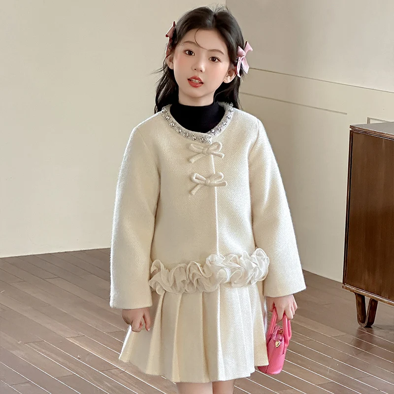 Комплекты милой одежды для девочек, осенне-зимний детский красный праздничный халат + плиссированная юбка, комплект из двух предметов, детская школьная форма, костюм 2025 г.
Комплекты милой одежды для девочек, осенне-зимний детский красный праздничный халат + плиссированная юбка, комплект из двух предметов, детская школьная форма, костюм 2025 г.