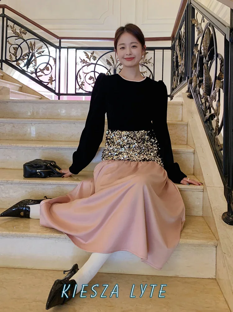 2024 Spring Autumn French Design Sequin Retro Slimming Color-Blocked Mermaid mid-length Dress for birthday party show fashion
2024 Spring Autumn French Design Sequin Retro Slimming Color-Blocked Mermaid mid-length Dress for birthday party show fashion
