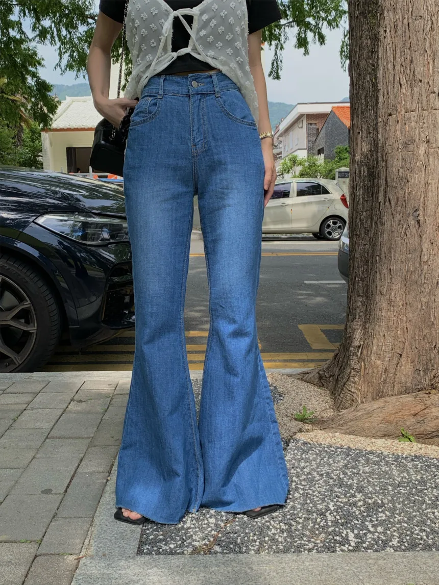 Retro Wash High Waist Slimming Summer Thin Denim Jeans Women's Micro Flared Jeans Washed out Frayed Long Pants Trendy INS
Retro Wash High Waist Slimming Summer Thin Denim Jeans Women's Micro Flared Jeans Washed out Frayed Long Pants Trendy INS