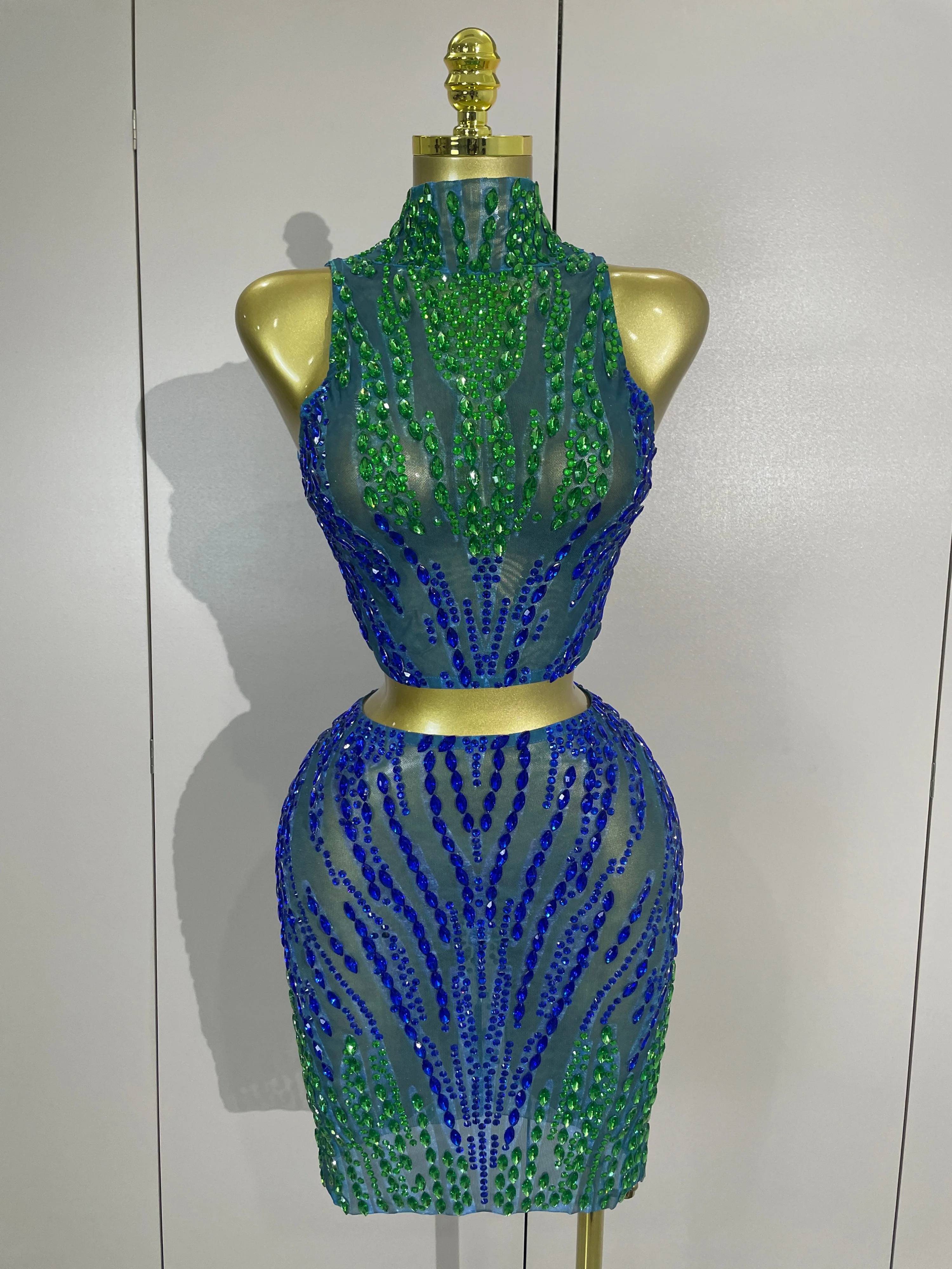 Sexy Sparkly Diamonds Mesh See Through Top Mini Dress Two-Piece Set Evening Party Birthday Dress Nightclub Performance Costume
Sexy Sparkly Diamonds Mesh See Through Top Mini Dress Two-Piece Set Evening Party Birthday Dress Nightclub Performance Costume