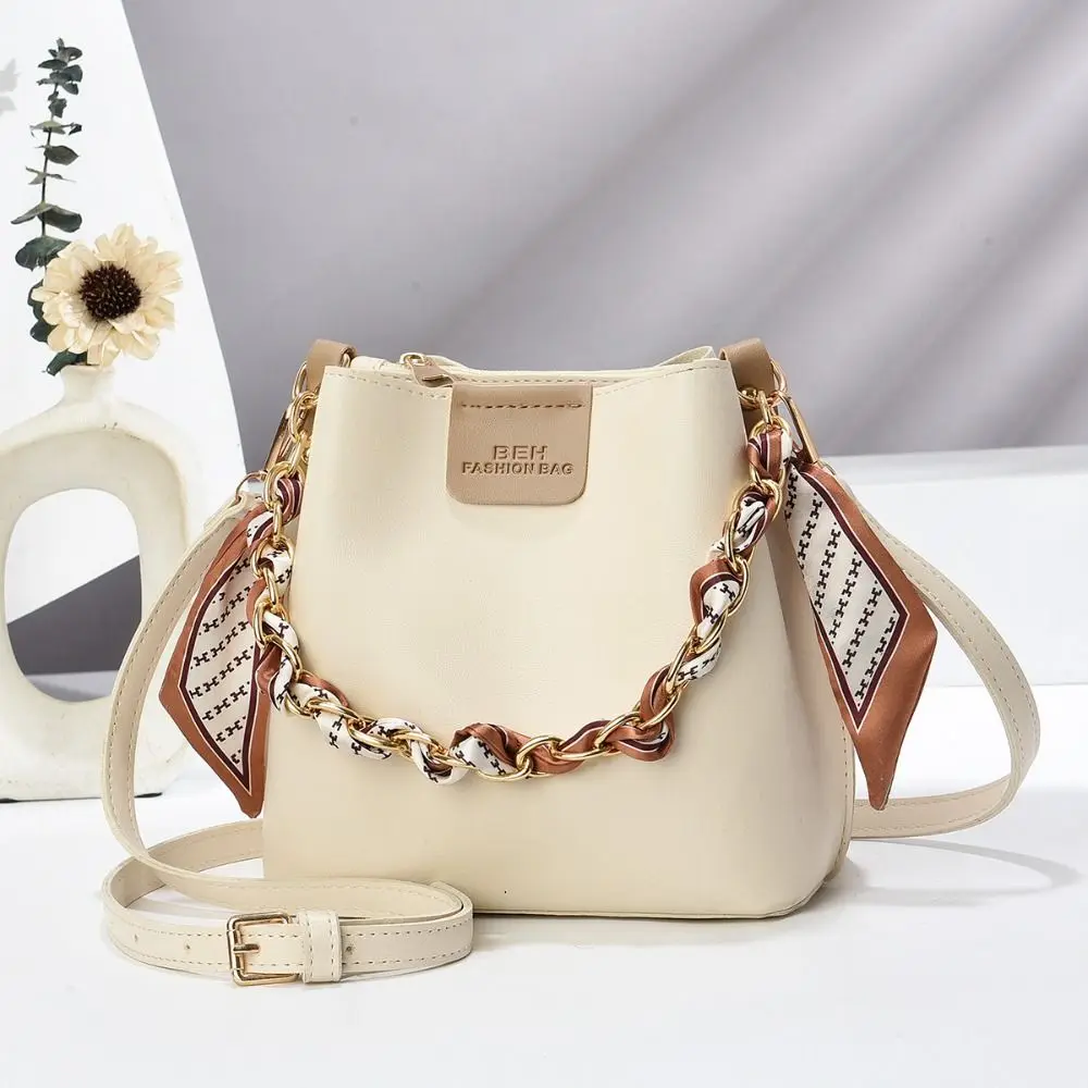 Casual Purses Crossbody Bag PU Large Capacity Shoulder Bag With Chain Scarf Totes Bag Ladies
Casual Purses Crossbody Bag PU Large Capacity Shoulder Bag With Chain Scarf Totes Bag Ladies