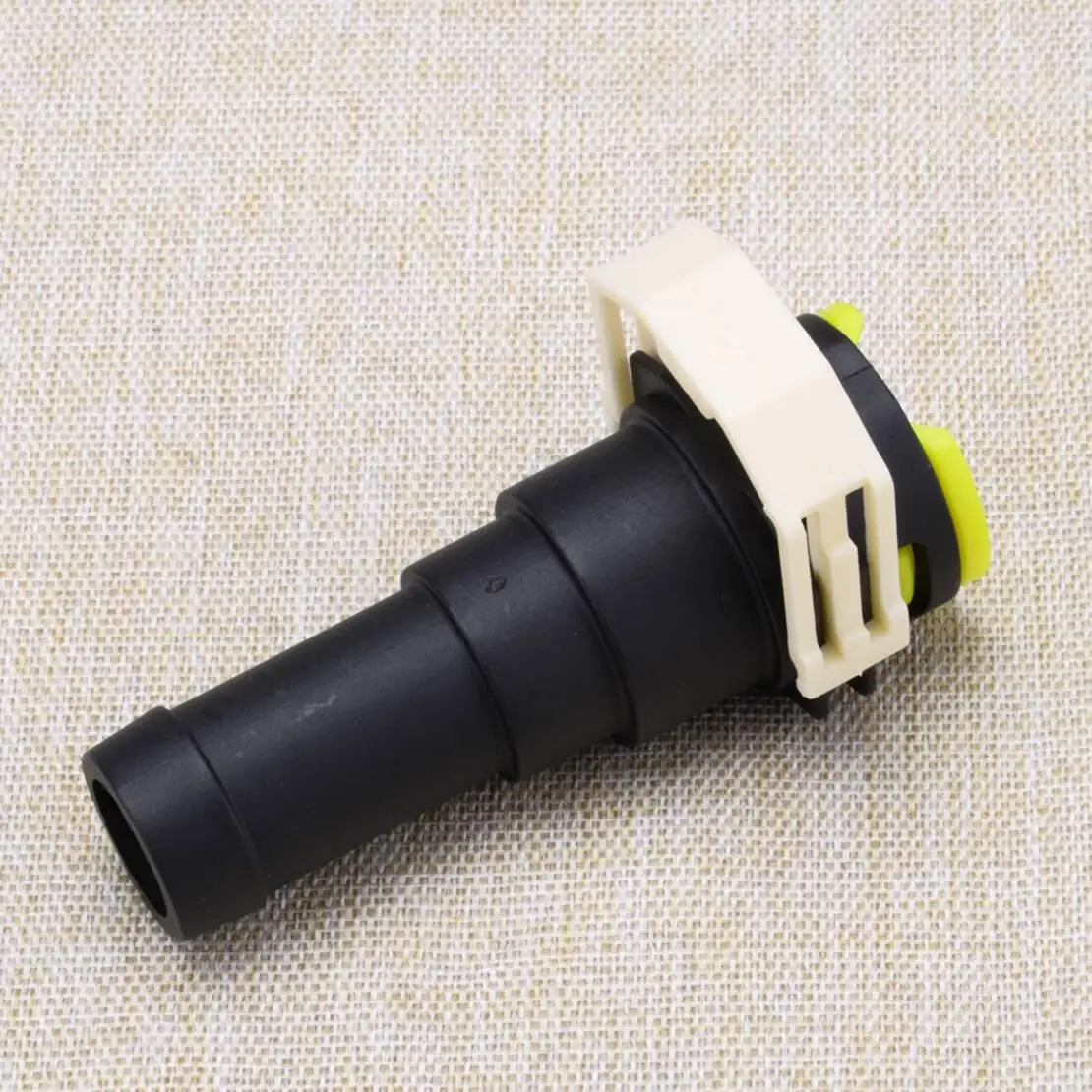 D651-61-240 Cooling Heater Water Hose Connector Black Plastic Fit for Mazda 2 DE 3 BL 5 CR CW 6 GG GH 2008 2009 2010
D651-61-240 Cooling Heater Water Hose Connector Black Plastic Fit for Mazda 2 DE 3 BL 5 CR CW 6 GG GH 2008 2009 2010